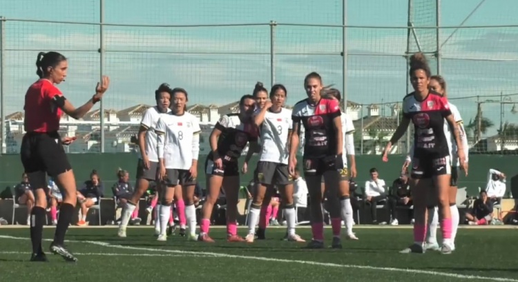  唐佳麗梅開二度、邵子欽破門，中國女足3-2擊敗Alhama俱樂部女足