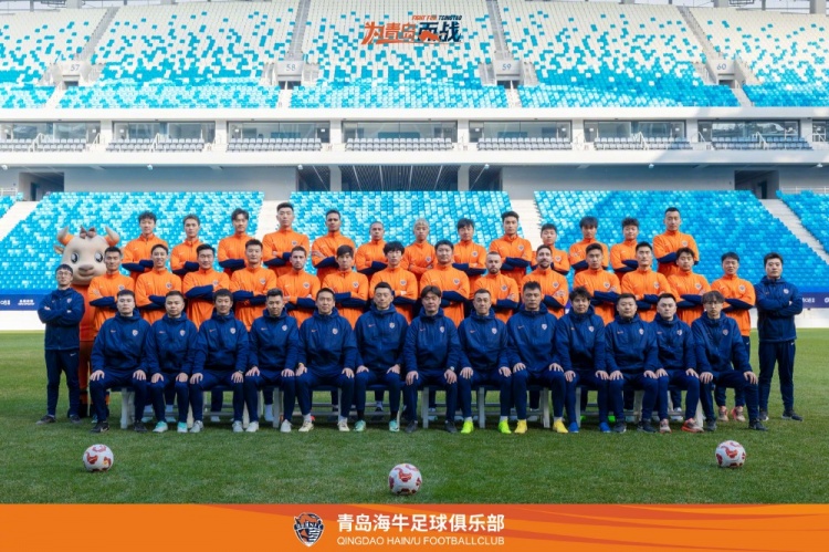  青島海牛一線隊(duì)名單：老將鄭龍、薩里奇坐鎮(zhèn)，金洋洋等新援在列