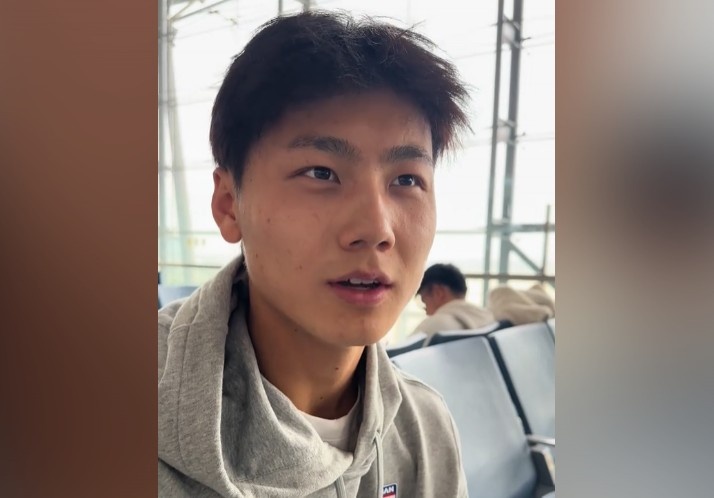  為何半場過后不久被換下？毛偉杰：兩條腿特別緊，李導(dǎo)怕我受傷