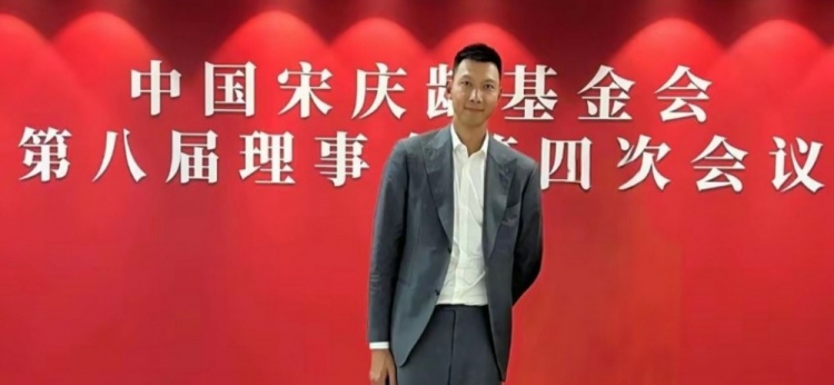  時(shí)隔5個(gè)月首次公開(kāi)露面！大河報(bào)：易建聯(lián)關(guān)聯(lián)公司成被執(zhí)行人