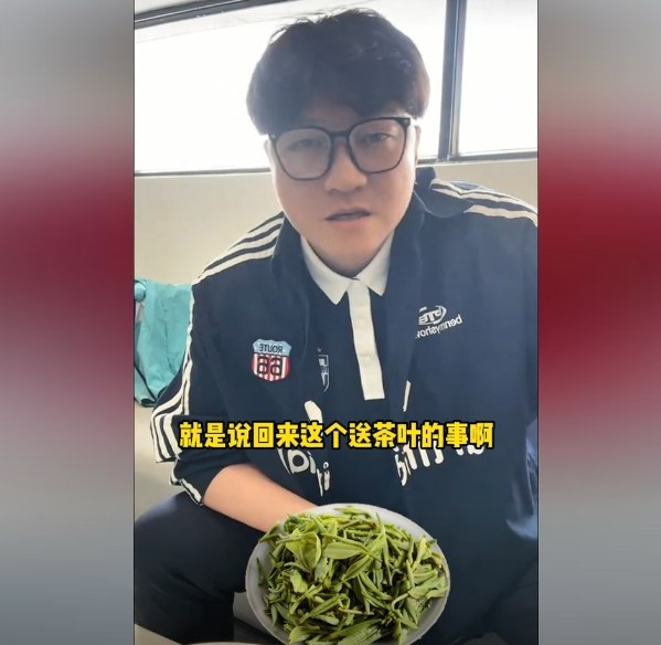  趙鵬：不太清楚賈秀全要球員買茶葉的段子，但這在現(xiàn)實中也正常