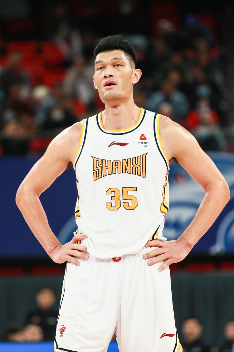  手感不佳！葛昭寶全場8投1中得到2分2籃板2助攻