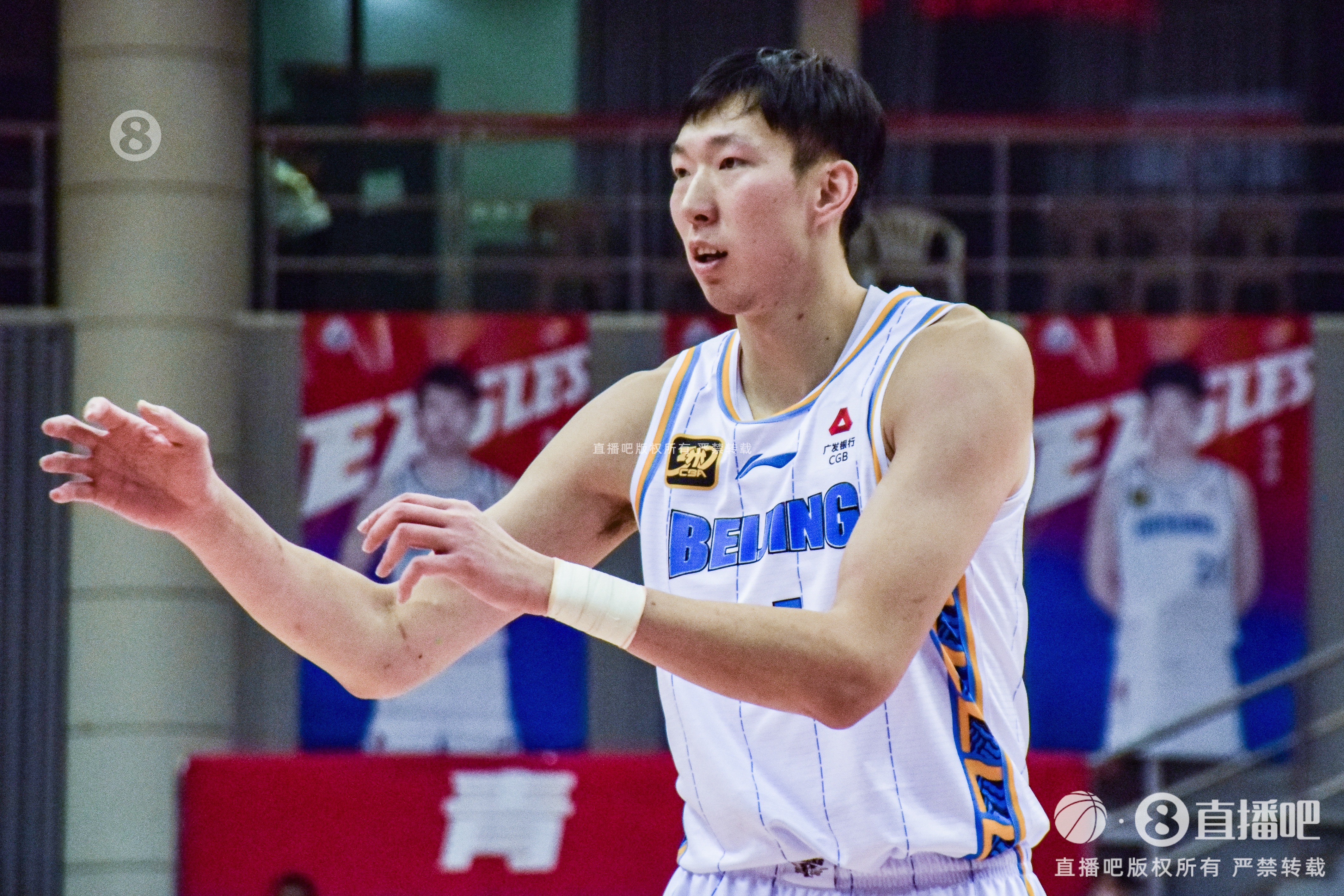  高效且全面！周琦全場11投7中 拿下17分14籃板1搶斷2蓋帽